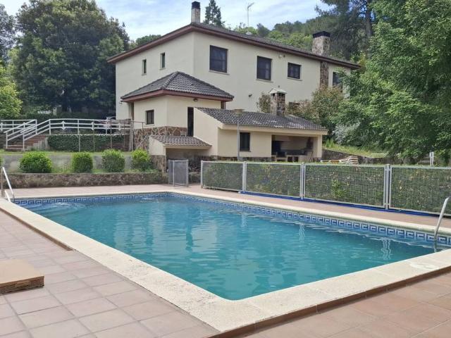Casa chalet en Venta en Vallirana