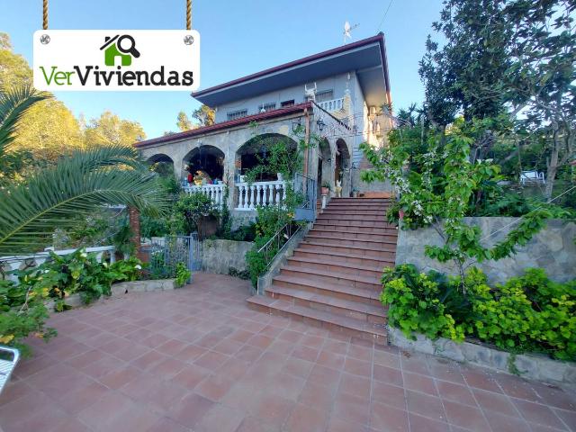 Casa chalet en Venta en Vallirana