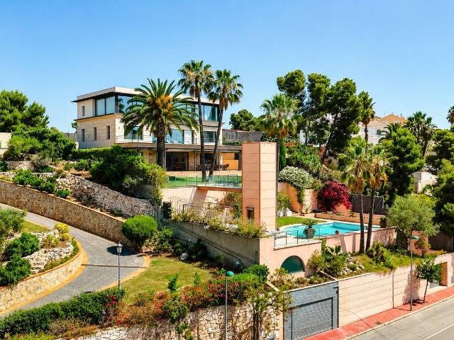 Casa chalet en Venta en Vallpineda Rocamar