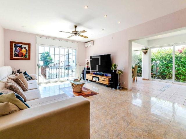 Casa chalet en Venta en Vallpineda Santa Bàrbara