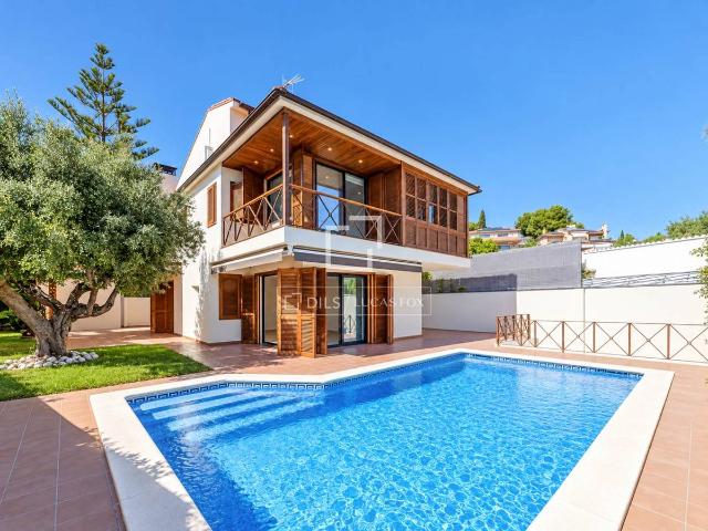 Casa chalet en Venta en Vallpineda Santa Bàrbara
