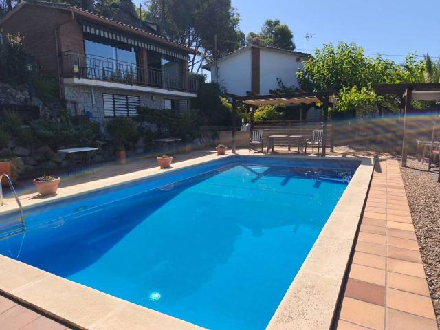 Casa chalet en Venta en Vallromanes