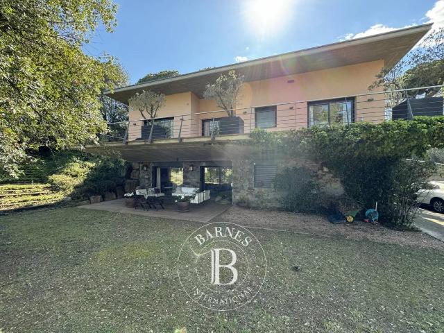Casa chalet en Venta en Vallromanes