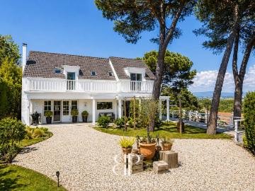 Casa chalet en Venta en Vallromanes