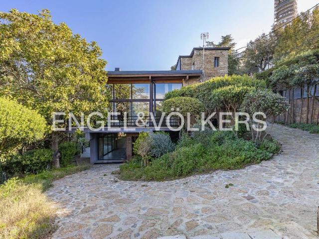 Casa chalet en Venta en Vallvidrera Tibidabo Les Planes