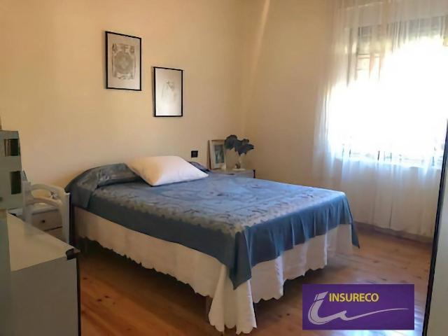 Casa chalet en Venta en Vegacervera