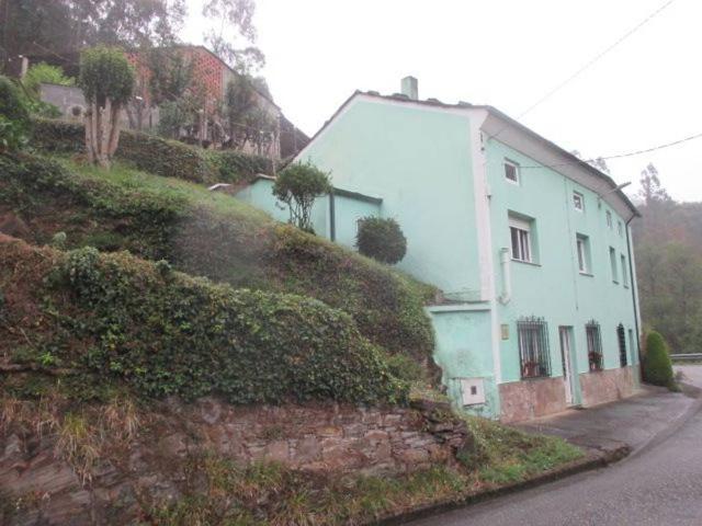 Casa chalet en Venta en Vegadeo