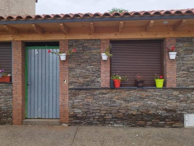 Casa chalet en Venta en Vegaquemada