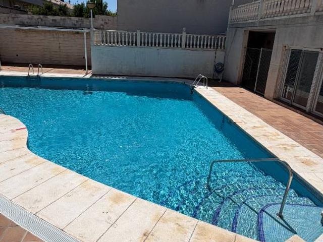 Casa chalet en Venta en Velilla de San Antonio
