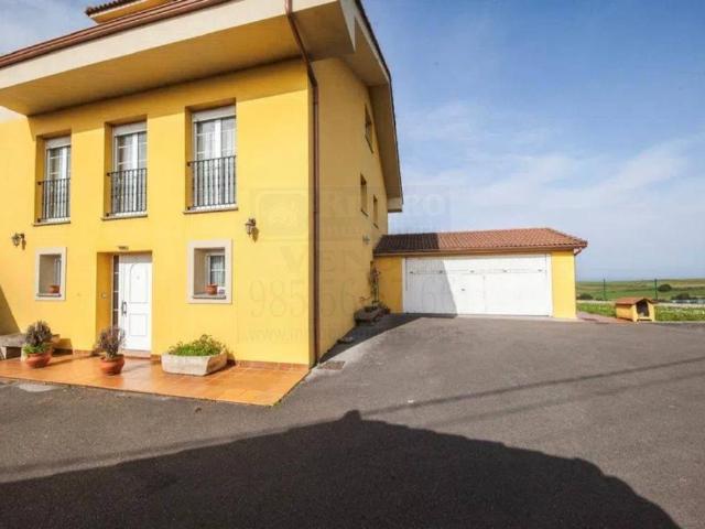 Casa chalet en Venta en Verdicio Bañugues Cabo Peña