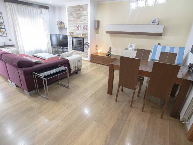 Casa chalet en Venta en Verdum