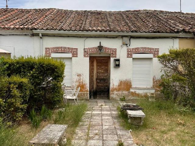 Casa chalet en Venta en Viana de Cega