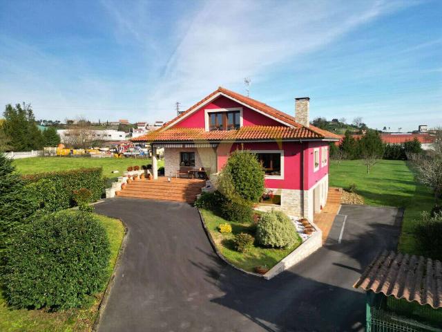 Casa chalet en Venta en Viella Granda Meres