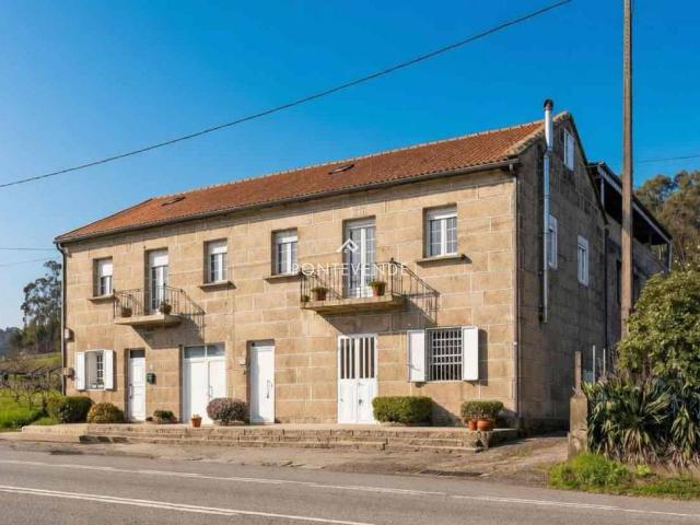 Casa chalet en Venta en Vilaboa