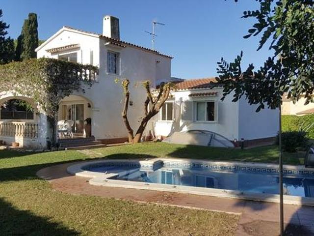 Casa chalet en Venta en Vilafortuny