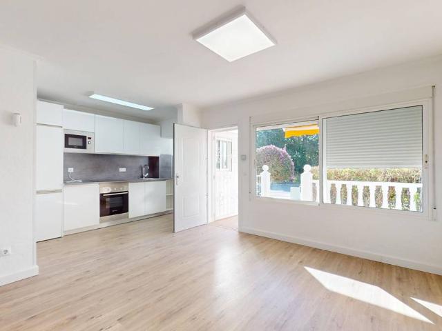 Casa chalet en Venta en Villamartín Las Filipinas