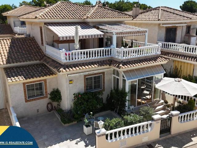 Casa chalet en Venta en Villamartín Las Filipinas