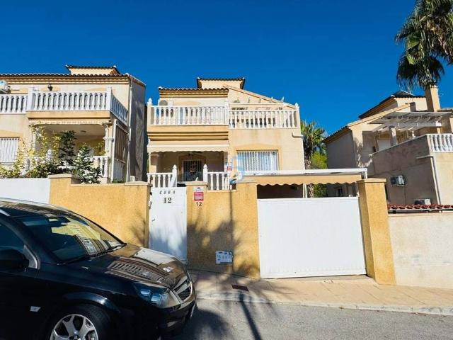 Casa chalet en Venta en Villamartín Las Filipinas