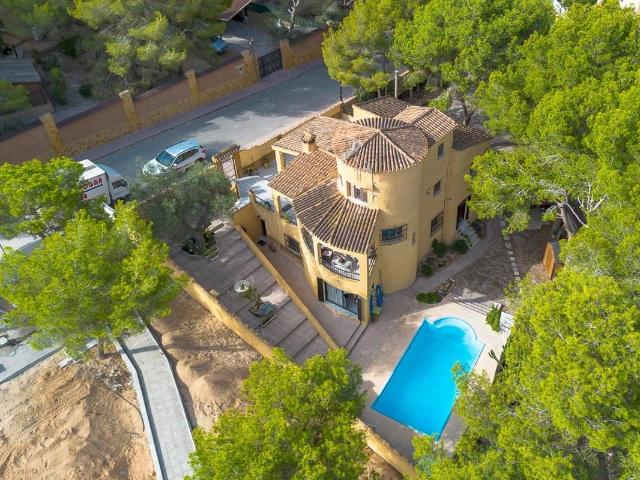 Casa chalet en Venta en Villamartín Las Filipinas