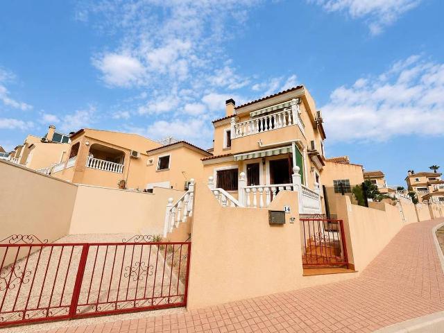 Casa chalet en Venta en Villamartín Las Filipinas
