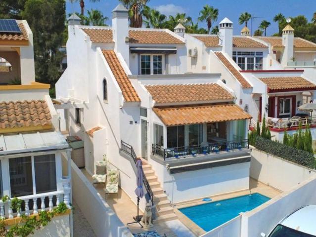 Casa chalet en Venta en Villamartín Las Filipinas