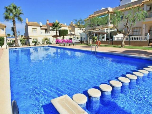Casa chalet en Venta en Villamartín Las Filipinas
