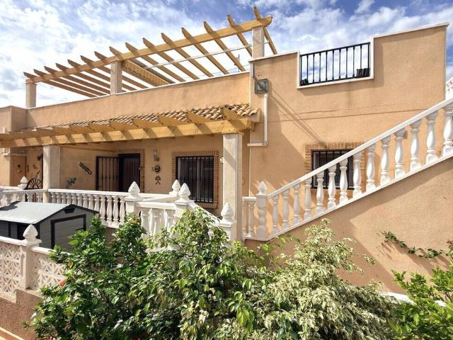 Casa chalet en Venta en Villamartín Las Filipinas