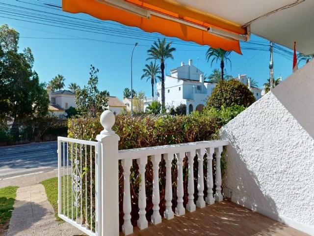 Casa chalet en Venta en Villamartín Las Filipinas