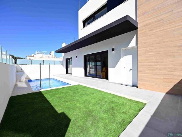 Casa chalet en Venta en Villamartín Las Filipinas