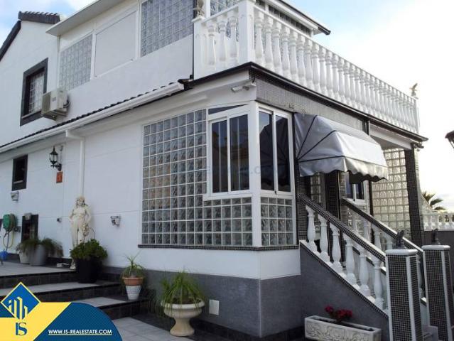 Casa chalet en Venta en Villamartín Las Filipinas