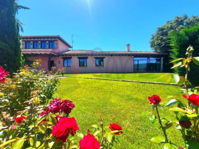 Casa chalet en Venta en Villamediana de Iregua