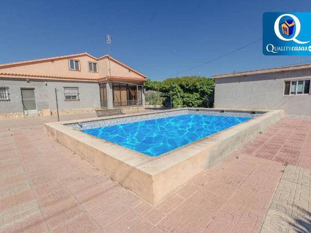 Casa chalet en Venta en Villamontes Boqueres