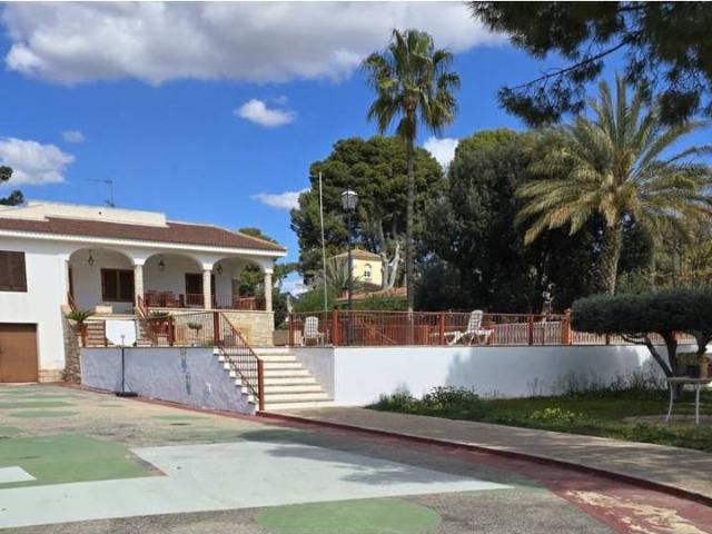 Casa chalet en Venta en Villamontes Boqueres