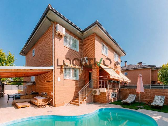 Casa chalet en Venta en Villanueva de la Cañada ciudad
