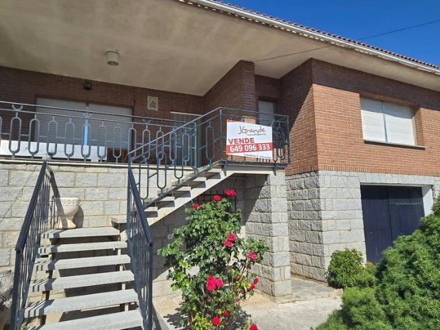 Casa chalet en Venta en Villacastín