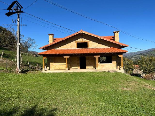 Casa chalet en Venta en Villacarriedo