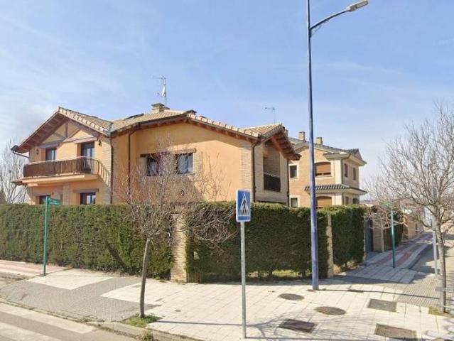 Casa chalet en Venta en Villaquilambre