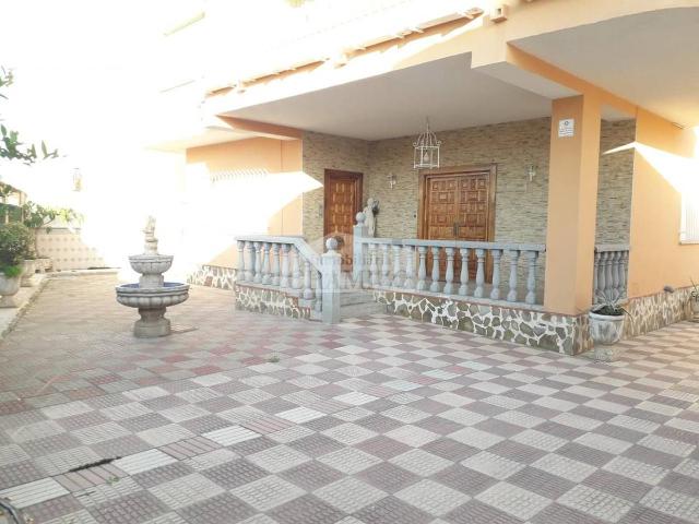 Casa chalet en Venta en Villar de Rena