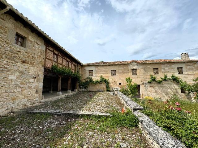 Casa chalet en Venta en Villarcayo de Merindad de Castilla la Vieja