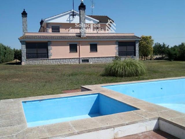 Casa chalet en Venta en Villares de la Reina