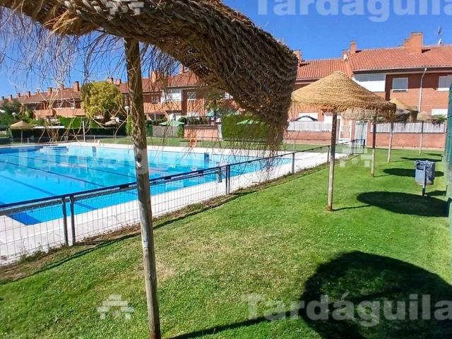 Casa chalet en Venta en Villares de la Reina