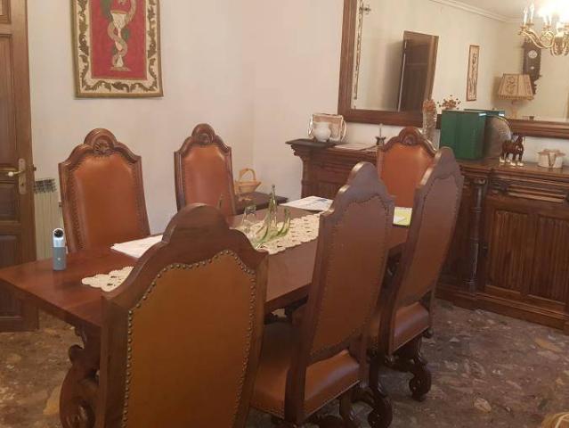 Casa chalet en Venta en Villaturiel
