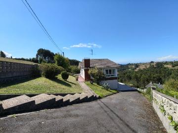 Casa chalet en Venta en Villaviciosa Amandi