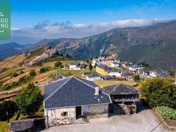 Casa chalet en Venta en Villayón