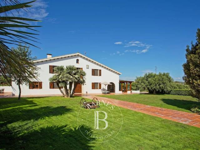 Casa chalet en Venta en Vilobí del Penedès