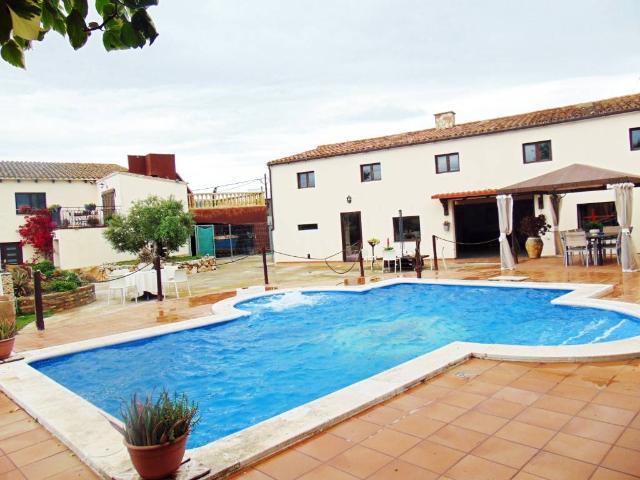 Casa chalet en Venta en Vilobí del Penedès