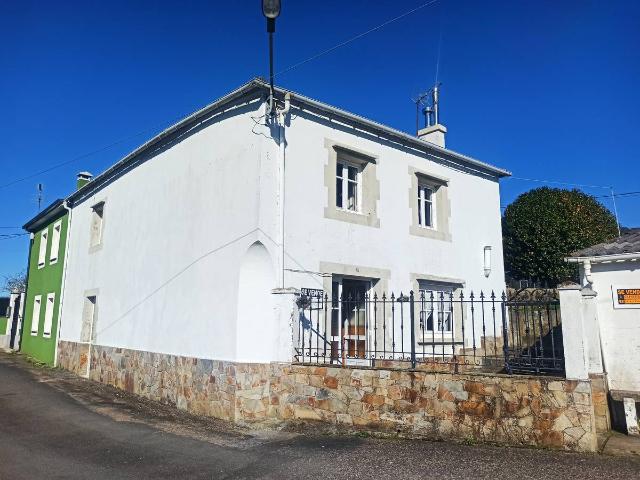 Casa chalet en Venta en Viveiro
