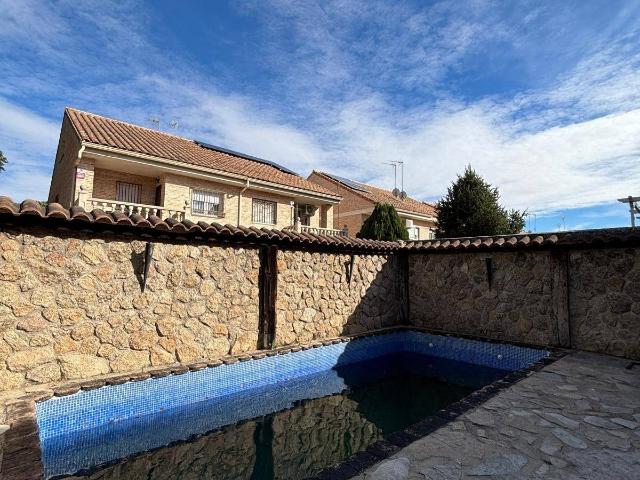 Casa chalet en Venta en Yeles