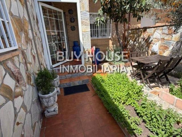 Casa adosada en Venta en Yuncos