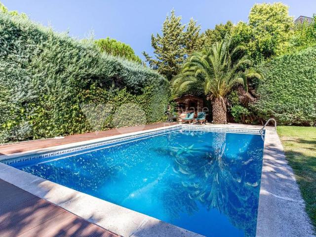 Casa chalet en Venta en Zona Monte El Pilar